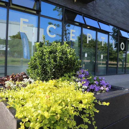 فندق Goldcrest Village University Of *