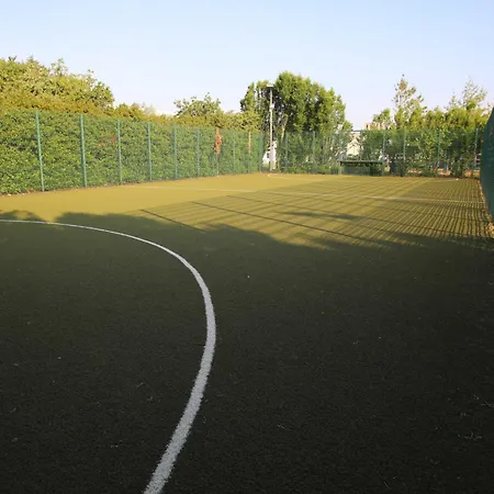 Goldcrest Village University Of *