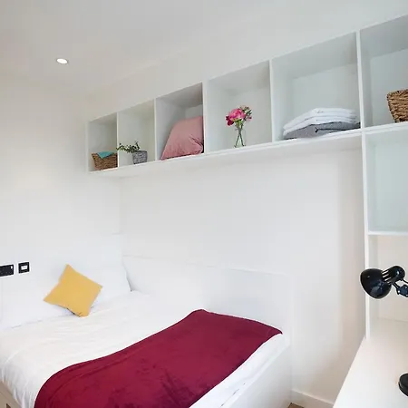 Goldcrest Village University Of